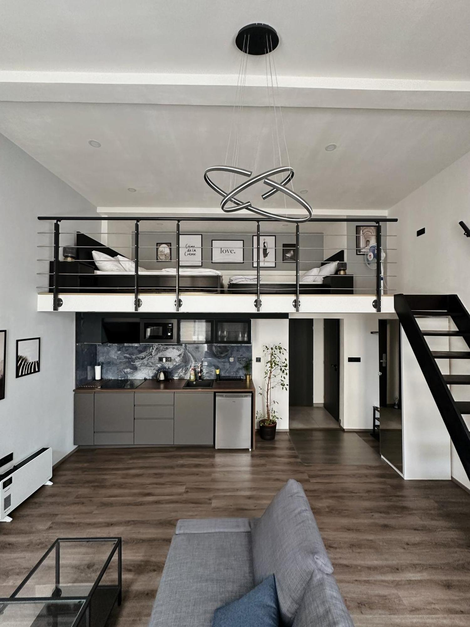 Contemporary Jindrisska Apartment Prague Exterior photo